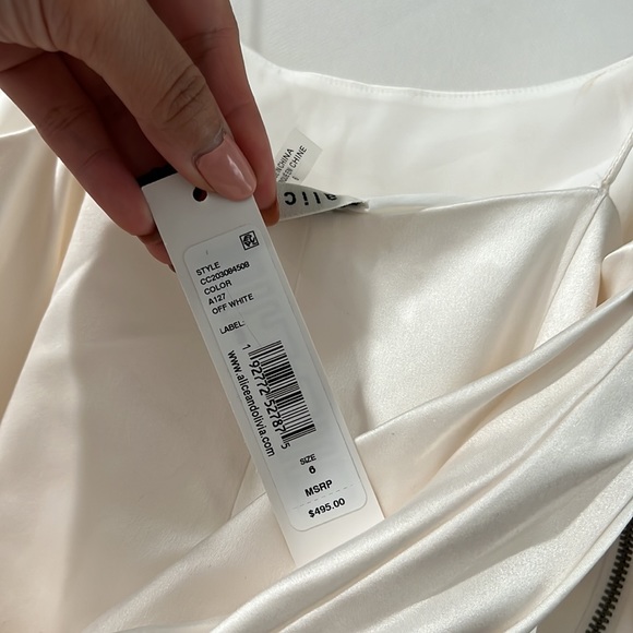 NWT Alice and Olivia svetlana asymmetrical drape mini dress size 6 - Picture 4 of 4